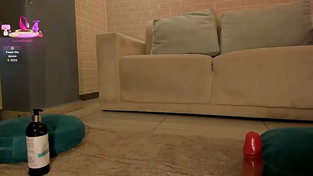 KatieAngelX online show from October 27, 11:28 am