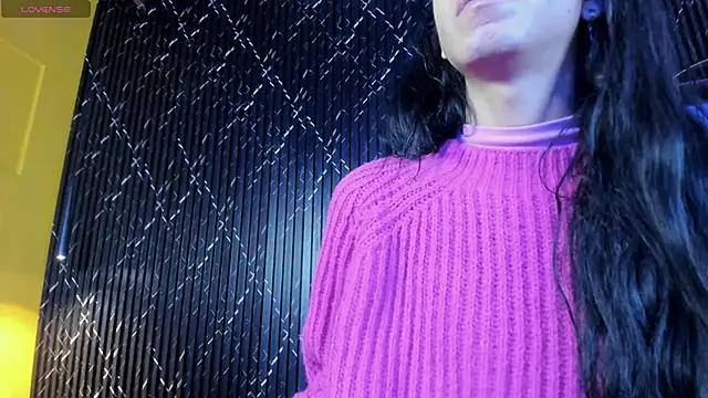 Miss Ariaa online show from December 2, 12:07 pm