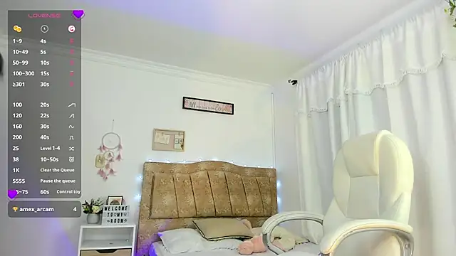 Snapshot of lia_tulip chatting on October 3, 10:42 am lia tulip online show from October 3, 10:42 am