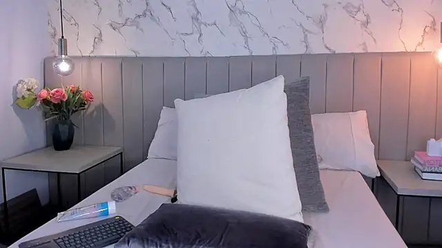 Snapshot of Amber_Santana chatting on September 16, 11:57 pm Amber Santana online show from September 16, 11:57 pm