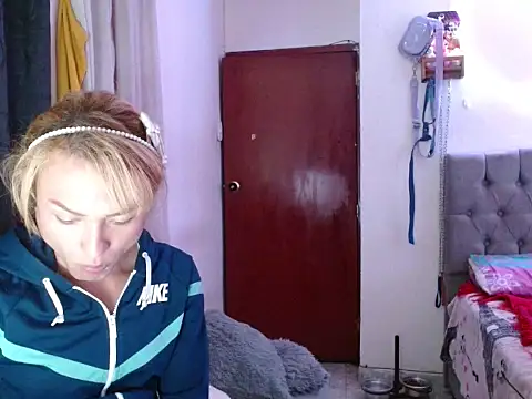 skarleth hot21 online show from February 3, 5:05 am