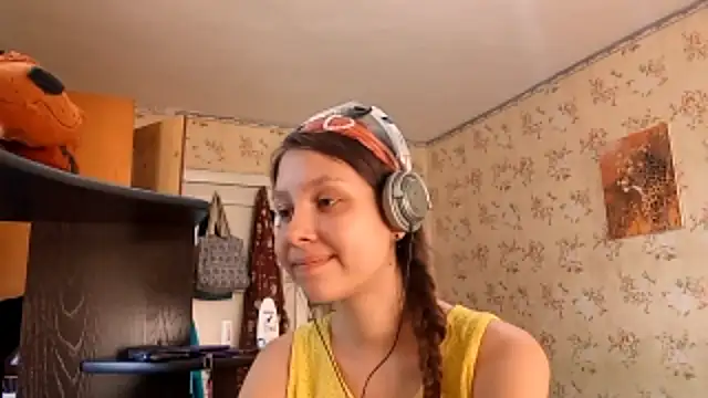 Snapshot of QutieDaSweet chatting on September 27, 7:15 am QutieDaSweet online show from September 27, 7:15 am