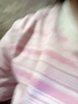 Luyen004 online show from April 1, 1:41 pm