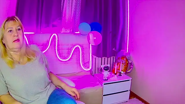 EmmaEllison online show from September 25, 11:53 am