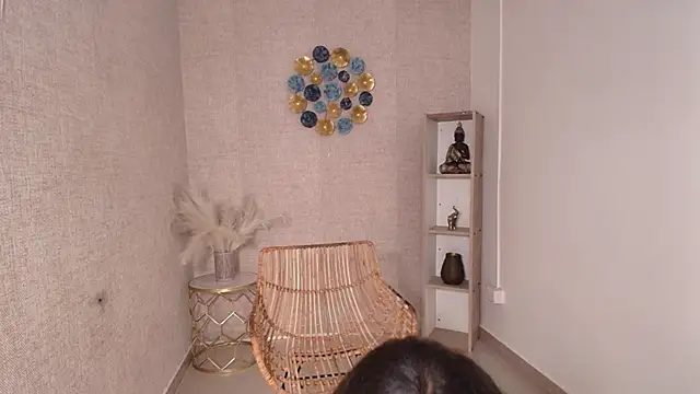 Kelsie hills online show from November 5, 1:38 pm