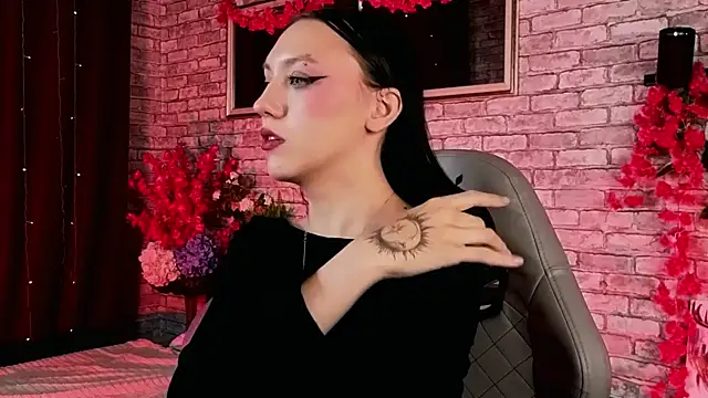 AdeliceLenoir online show from September 19, 6:01 am