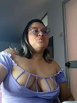 Snapshot of Chiki_hot92 chatting on October 16, 8:22 pm Chiki hot92 online show from October 16, 8:22 pm