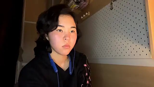 JennyCarpenter online show from March 11, 7:23 am