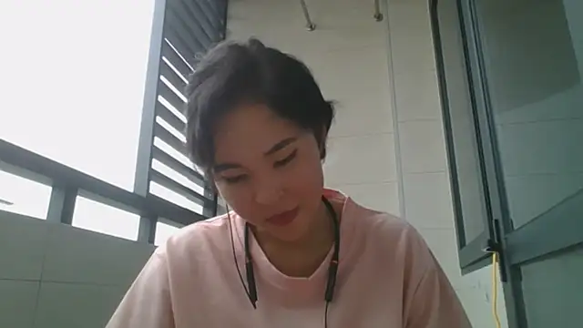 Snapshot of JennyCarpenter chatting on October 1, 8:52 am JennyCarpenter online show from October 1, 8:52 am