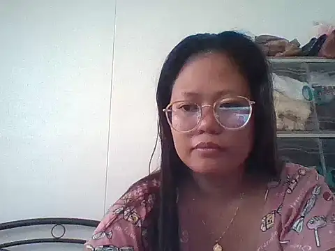 Snapshot of asian_hope1 chatting on October 6, 5:24 am asian hope1 online show from October 6, 5:24 am