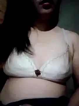 Snapshot of sweet_bella16 chatting on October 9, 8:13 pm sweet bella16 online show from October 9, 8:13 pm