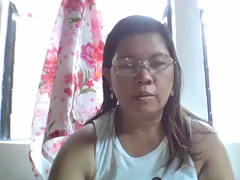 Snapshot of asian_bhebs1 chatting on September 15, 1:03 am asian bhebs1 online show from September 15, 1:03 am