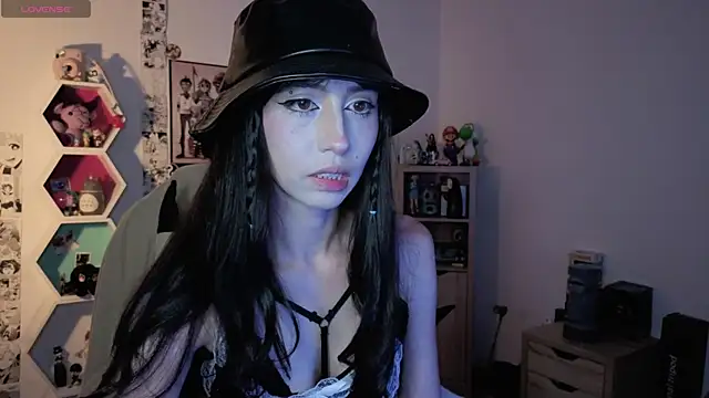 stephymoon  online show from July 16, 6:51 am