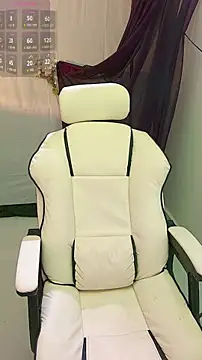 lulu5211 online show from November 19, 10:59 am