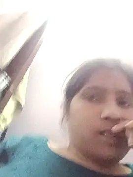 aliya-jaan71 online show from November 3, 7:29 pm