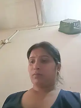 aliya-jaan71 online show from May 19, 7:04 am