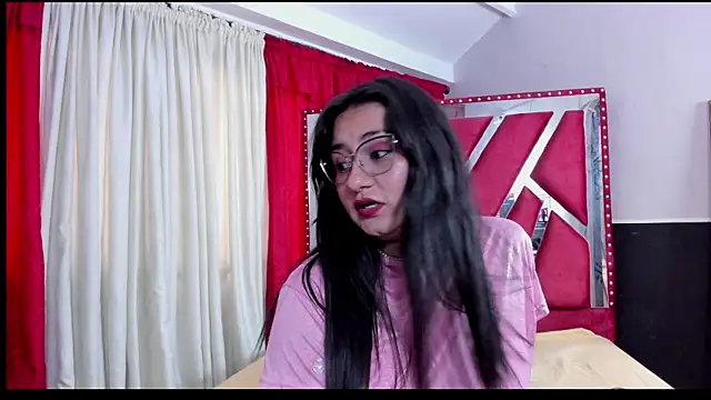 Snapshot of Luna021_1 chatting on September 17, 7:45 pm Luna021 1 online show from September 17, 7:45 pm