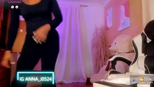 ebonyebony24 online show from June 11, 3:25 am