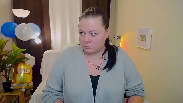 Snapshot of BritneyRaine chatting on September 20, 6:12 am BritneyRaine online show from September 20, 6:12 am