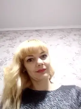 Snapshot of AliceSwan1122 chatting on September 23, 8:29 pm AliceSwan1122 online show from September 23, 8:29 pm