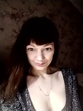 AliceSwan1122 online show from April 21, 8:38 pm