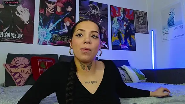 Snapshot of KiraQuinn1 chatting on October 4, 3:16 pm KiraQuinn1 online show from October 4, 3:16 pm
