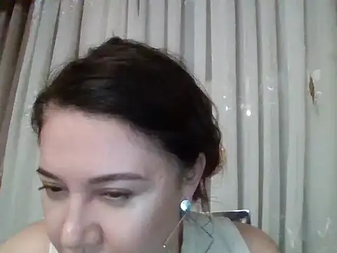 Lomivah online show from November 15, 8:32 pm