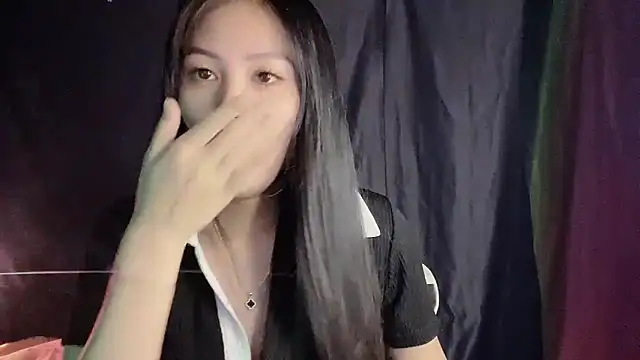 Snapshot of Lyly4757 chatting on October 9, 11:20 pm Lyly4757 online show from October 9, 11:20 pm