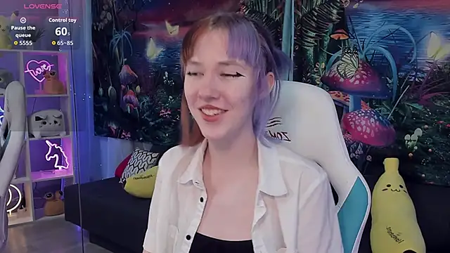 Snapshot of JessieRich chatting on October 7, 9:08 pm JessieRich online show from October 7, 9:08 pm