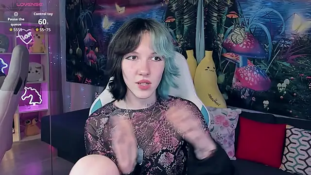 Snapshot of JessieRich chatting on September 17, 12:25 pm JessieRich online show from September 17, 12:25 pm