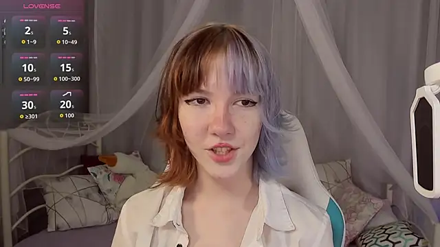 Snapshot of JessieRich chatting on October 14, 10:56 pm JessieRich online show from October 14, 10:56 pm