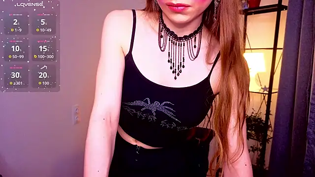 KarenSmitht online show from April 13, 4:41 pm