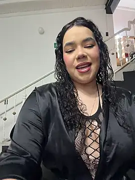 krisstenSantos online show from March 10, 2:32 pm