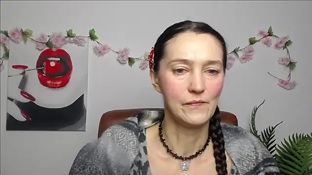 TayaFinch online show from February 7, 1:37 pm