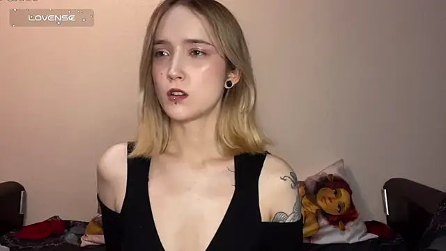 SoftcoreAlly online show from October 13, 3:58 pm