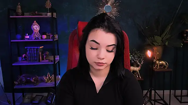 Snapshot of leslierowe_ chatting on October 10, 4:45 pm leslierowe online show from October 10, 4:45 pm