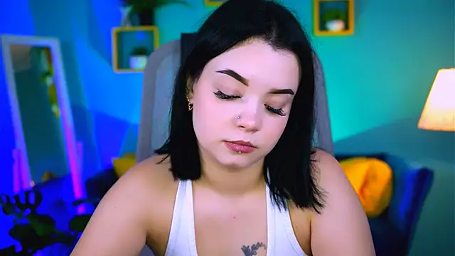 Snapshot of leslierowe_ chatting on September 30, 5:18 pm leslierowe online show from September 30, 5:18 pm