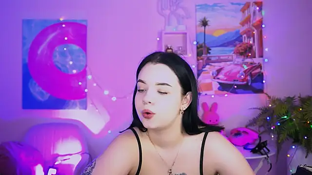 leslierowe  online show from November 30, 4:44 pm