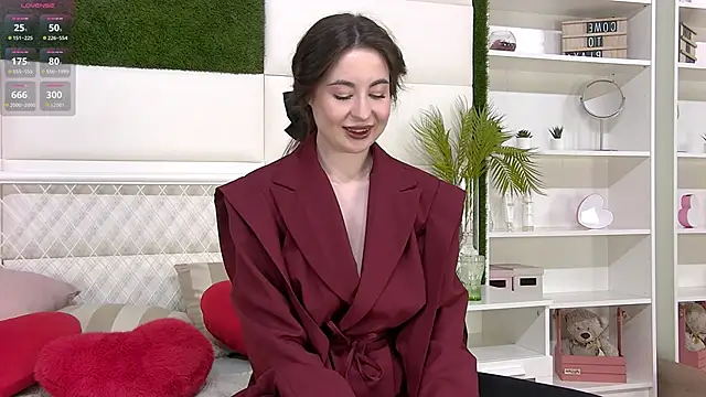 Snapshot of LilithLane chatting on October 17, 3:15 pm LilithLane online show from October 17, 3:15 pm