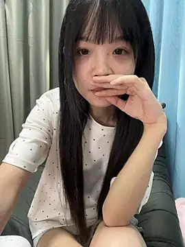 qiqi x online show from July 29, 4:07 pm
