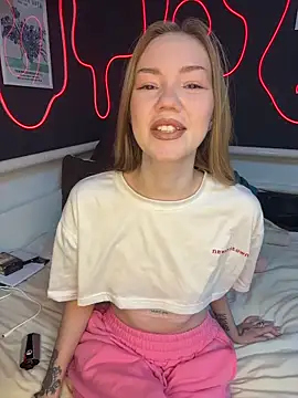 MilaMoone online show from February 17, 11:09 am