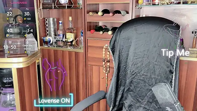Snapshot of A-Lin-666 chatting on October 6, 1:50 pm A-Lin-666 online show from October 6, 1:50 pm