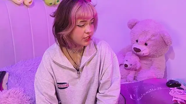 NekoWaifu online show from April 15, 2:17 pm