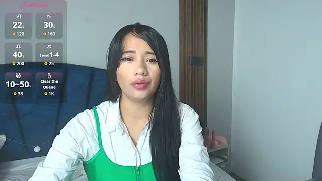 Snapshot of MiaHotmez chatting on October 7, 11:47 am MiaHotmez online show from October 7, 11:47 am