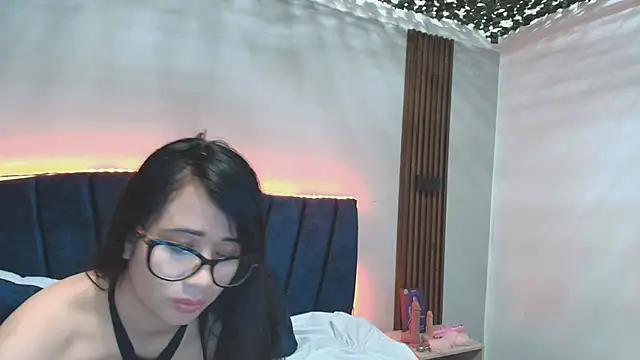 Snapshot of MiaHotmez chatting on September 20, 12:58 pm MiaHotmez online show from September 20, 12:58 pm
