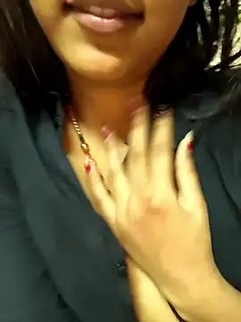 reetika6375 online show from February 13, 2:46 am