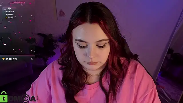 Mia R0ss online show from April 10, 6:30 am