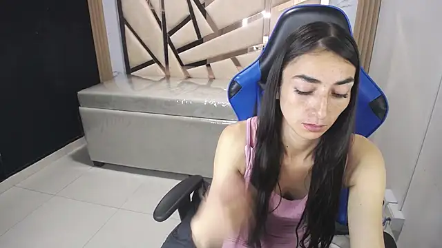 Maily a  online show from November 16, 3:19 am