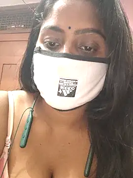 Jasmine Januja online show from November 17, 2:51 pm