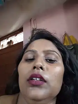 Jasmine Januja online show from May 26, 6:13 am
